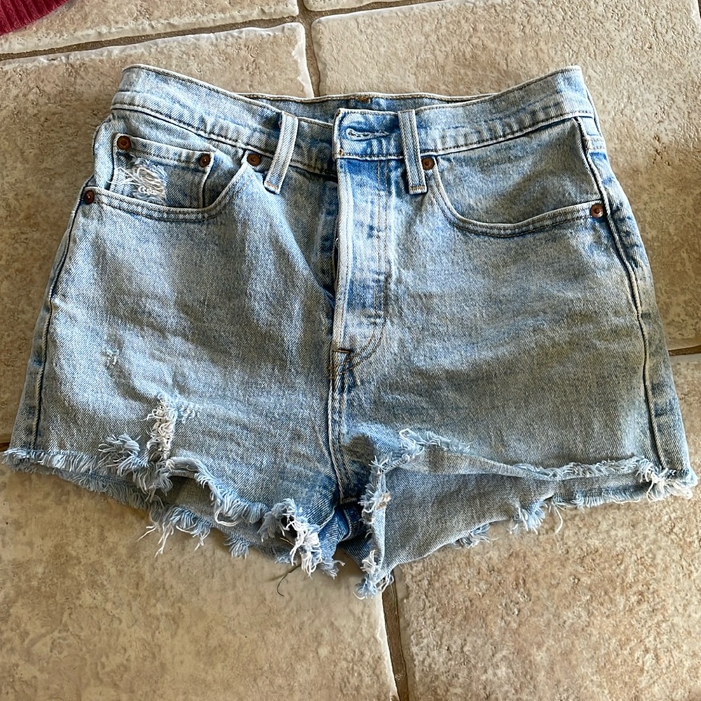 Levi 501 shorts with button fly, size 27